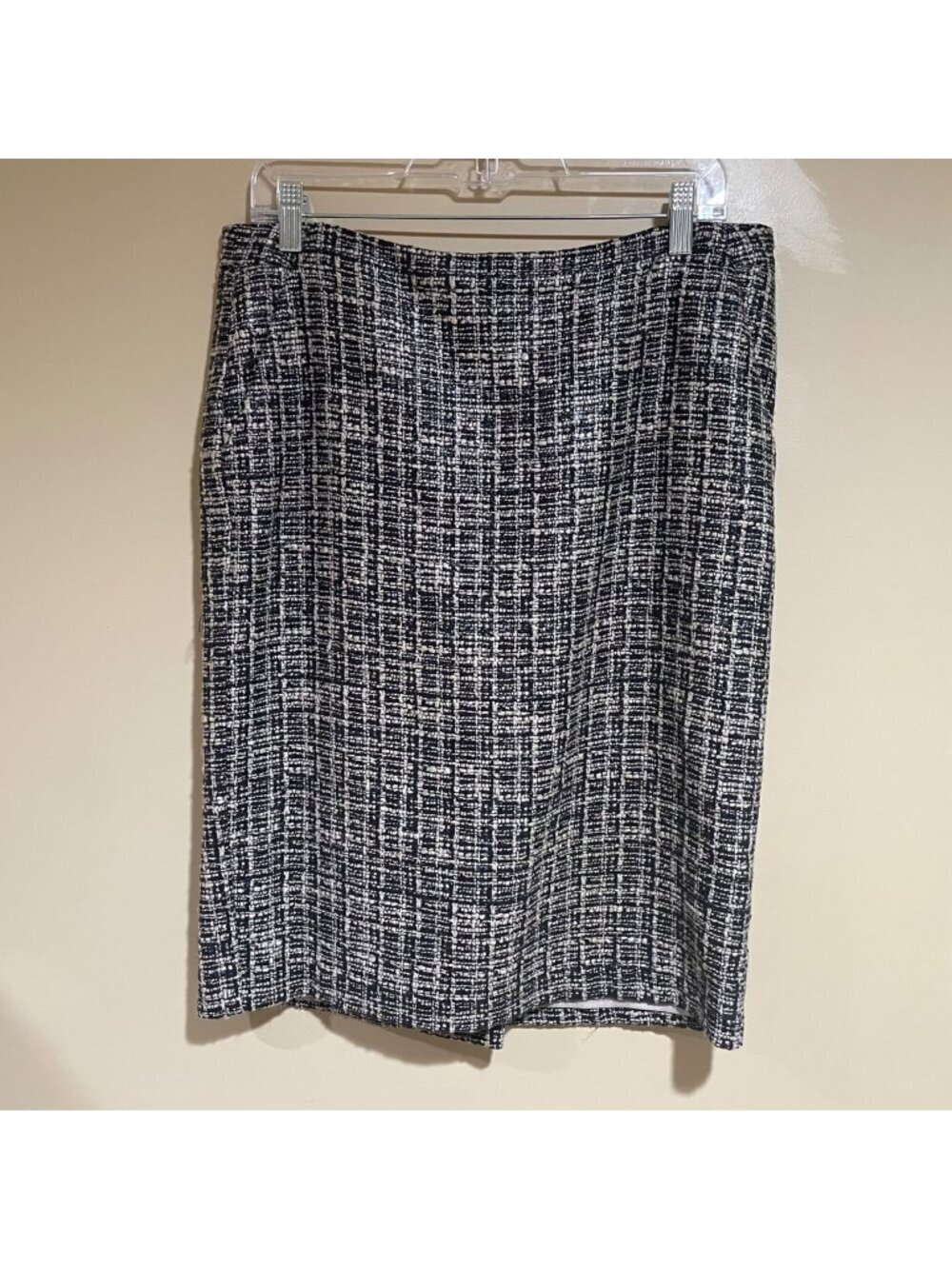 Max mara tweed pencil skirt
